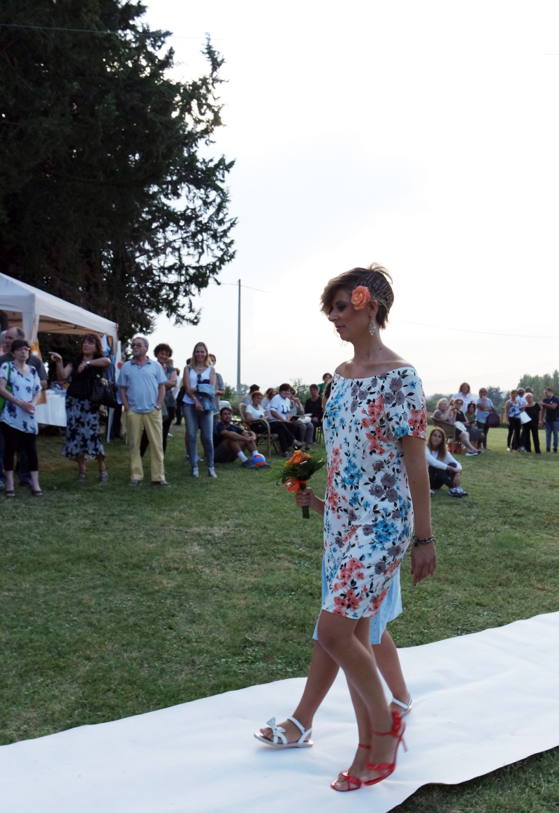 Collezione sartoriale modello Little Flowers